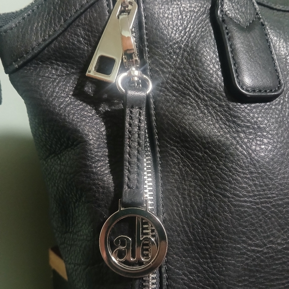 EUC Audrey Brooke Satchel - Picture 9 of 11